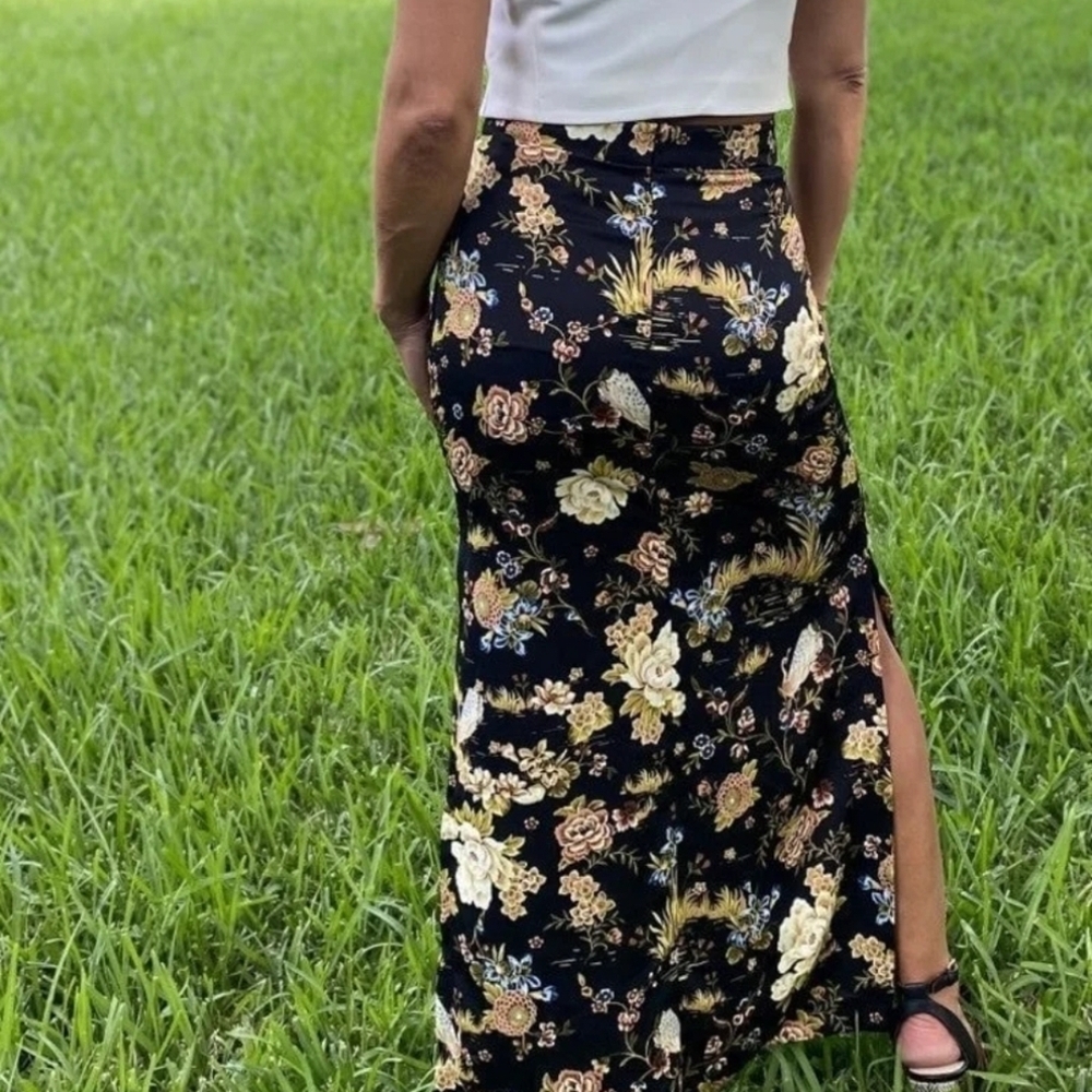 🎀🆕️Zara XS Black Floral Maxi Skirt